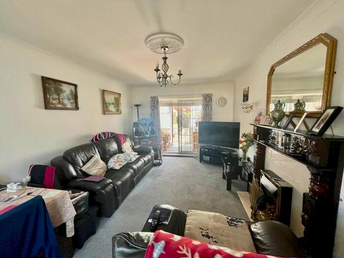 2 Bedroom Semi-Detached House For Sale In Rosedale Crescent, Shildon, DL4