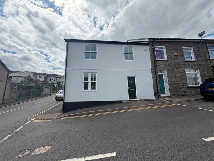 4 Bedroom Property To Rent In Eleanor Street, Tonypandy, CF40