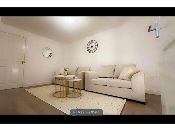 2 Bedroom Terraced House To Rent In Luton, Luton, LU1