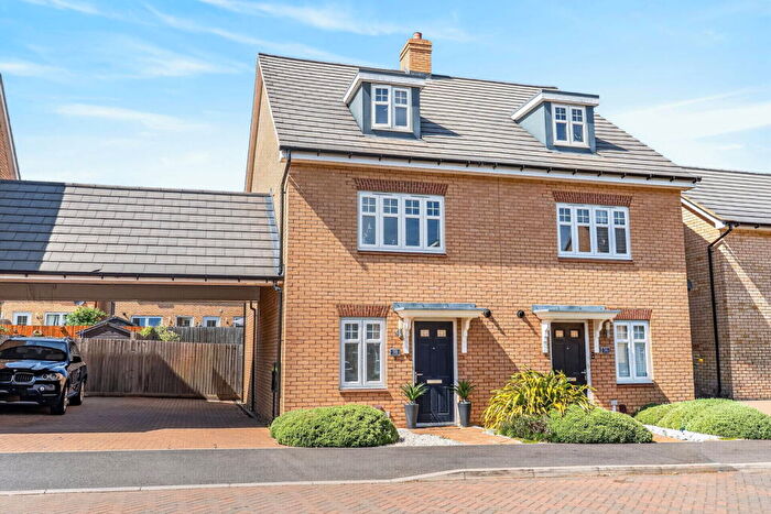 4 Bedroom Semi-Detached House For Sale In Harlequin Crescent, Wixams, MK42