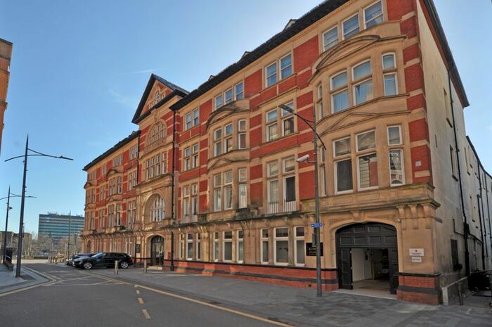 2 Bedroom Flat To Rent In Stylish Apartment, Kings Court, Newport, NP20
