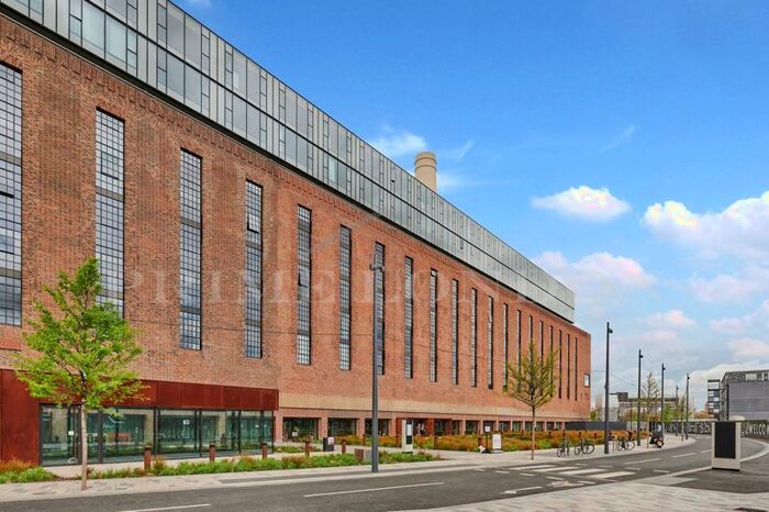 3 Bedroom Flat To Rent In Switch House East, Battersea Power Station, London, SW11