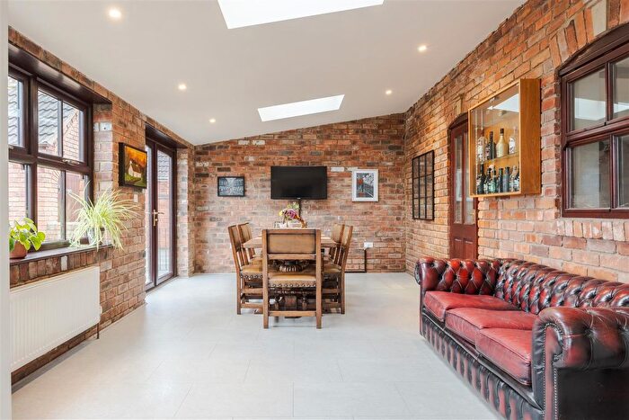 3 Bedroom Detached House For Sale In Windsor Grove, Goxhill, Barrow-Upon-Humber, DN19