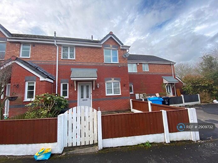 3 Bedroom Terraced House To Rent In Lingfield Avenue, Sale, M33