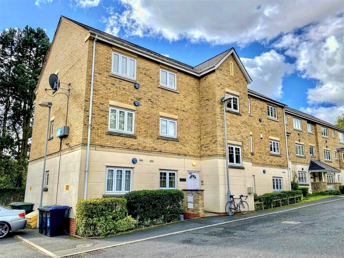 2 Bedroom Flat To Rent In Union Place, Selly Park, Birmingham, B29