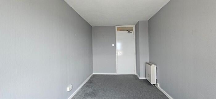 2 Bedroom Apartment To Rent In Manston Road, Ramsgate, CT12