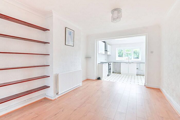 3 Bedroom Terraced House To Rent In Drew Gardens, Perivale, Greenford, UB6