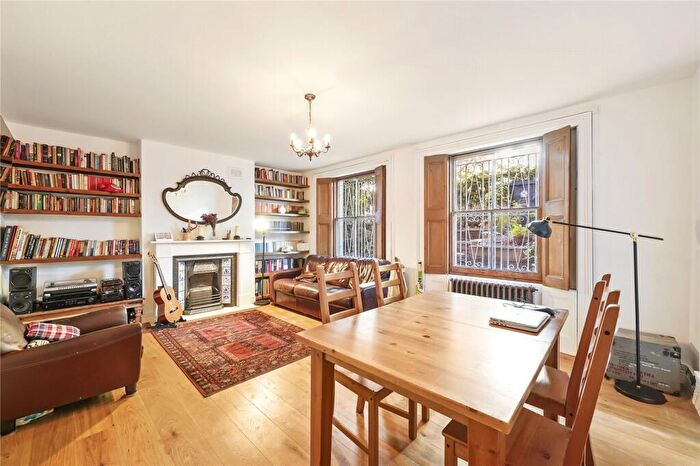 2 Bedroom Flat To Rent In Englefield Road, Canonbury, N1