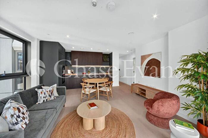 1 Bedroom Flat To Rent In Heygate Street, London, SE17