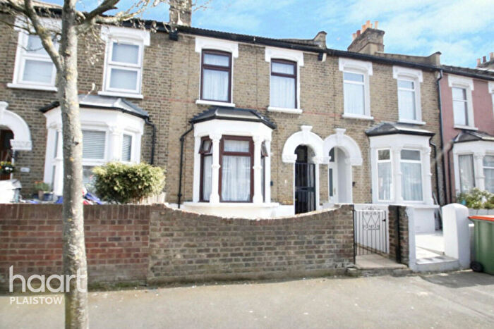 3 Bedroom Terraced House For Sale In Upperton Road West, London, E13