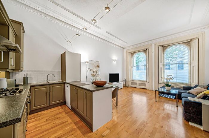 1 Bedroom Flat For Sale In Craven Hill Gardens, Bayswater, London, W2
