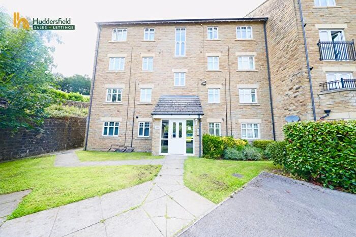 2 Bedroom Flat For Sale In Silk Mill Chase, Sowerby Bridge, HX6
