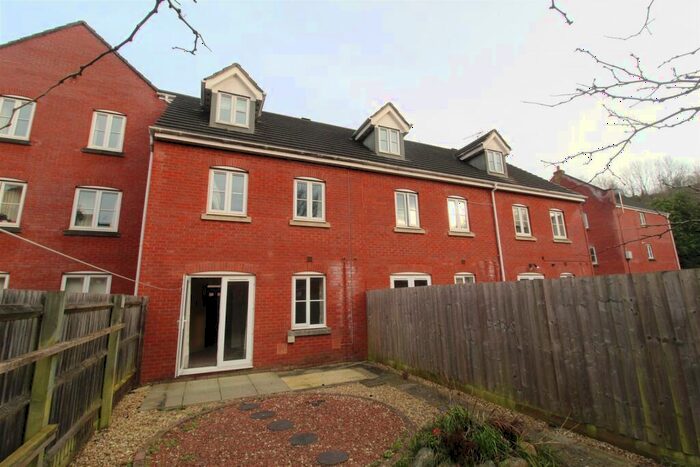 4 Bedroom Terraced House To Rent In Medley Court, Exeter, EX4