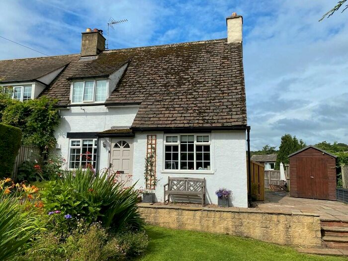 4 Bedroom Semi-Detached House To Rent In Hillside, Follifoot, Harrogate, HG3