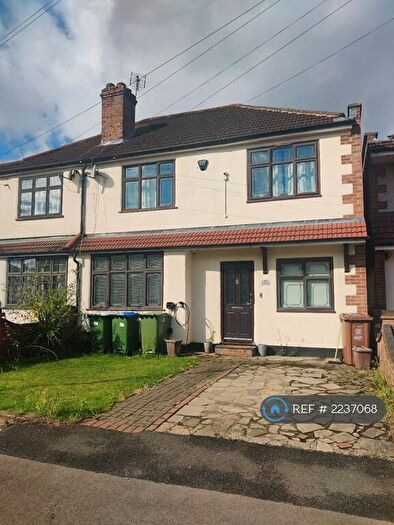 4 Bedroom Semi-Detached House To Rent In London, London, DA7