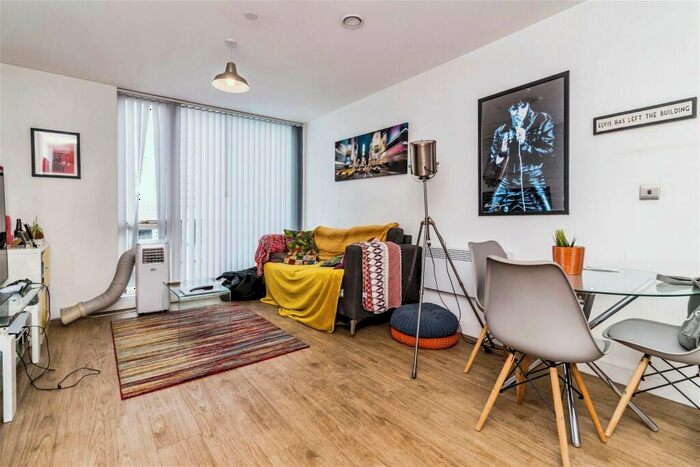 2 Bedroom Flat For Sale In North Central, Dyche Street, Northern Quarter, M4