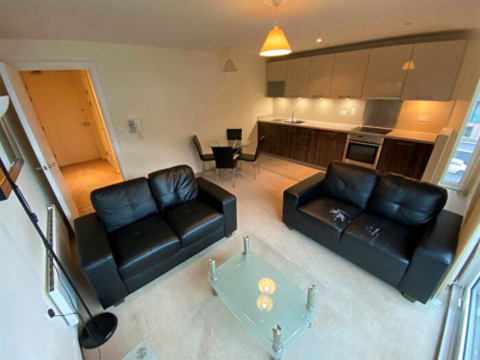 2 Bedroom Apartment To Rent In Spectrum, Block, Blackfriars Road, M3