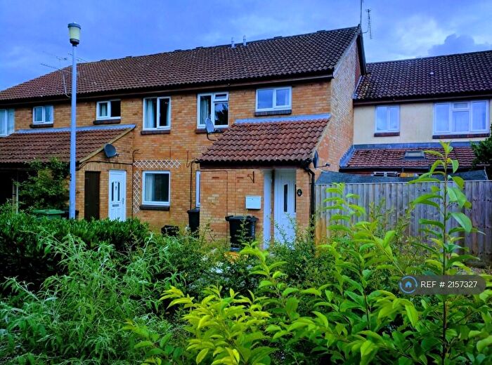 1 Bedroom Maisonette To Rent In Tamworth Drive, Swindon, SN5