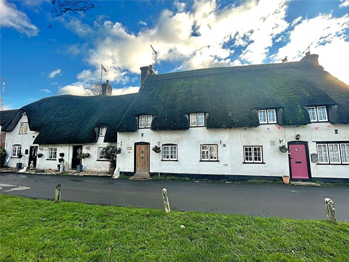 2 Bedroom Country House For Sale In The Borough, Downton, Salisbury, Wiltshire, SP5