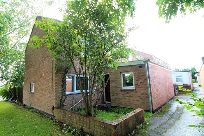 5 Bedroom Property To Rent In Bosanquet Close, Uxbridge, UB8