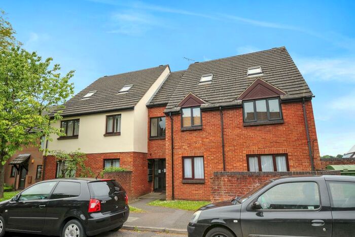 1 Bedroom Apartment To Rent In Windrush Drive, High Wycombe, HP13