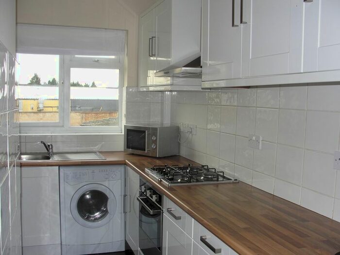 2 Bedroom Flat To Rent In Church Road, Heston, Hounslow, TW5