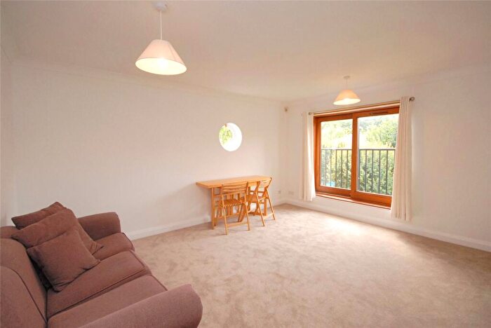 1 Bedroom Apartment To Rent In St Josephs Vale, Blackheath, London, SE3