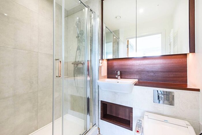 2 Bedroom Flat To Rent In Hawfinch House, Colindale, London, NW9