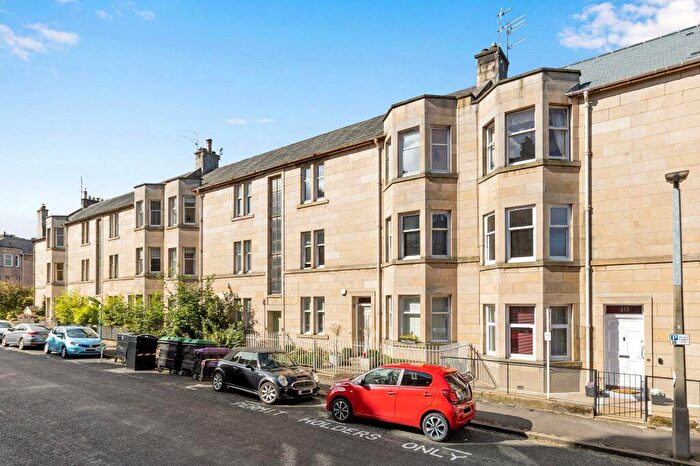 3 Bedroom Flat For Sale In / Learmonth Grove, Comely Bank, Edinburgh, EH4