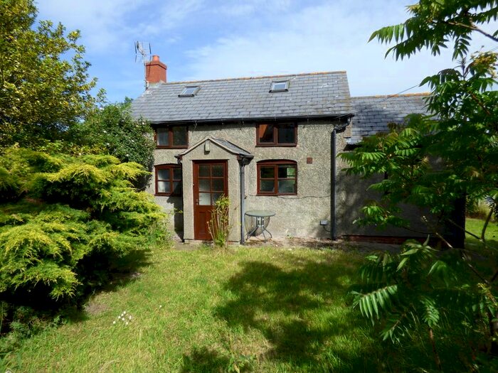 2 Bedroom Cottage To Rent In Sarnau, Llanymynech, SY22