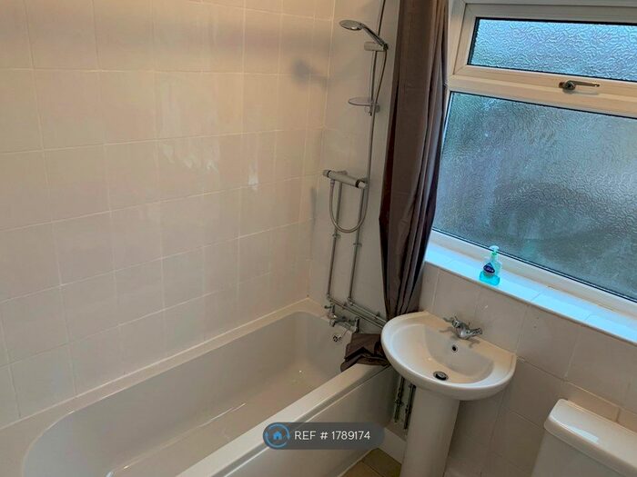 2 Bedroom End Of Terrace House To Rent In Silverdales, Dinnington, Sheffield, S25