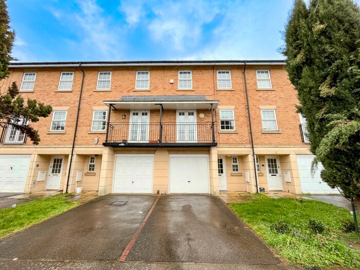 4 Bedroom Terraced House To Rent In Johnson Court, Northampton, NN4