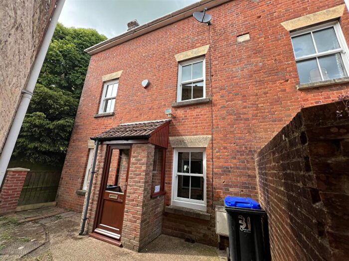 3 Bedroom Semi-Detached House To Rent In North Street, Wilton, Salisbury, SP2