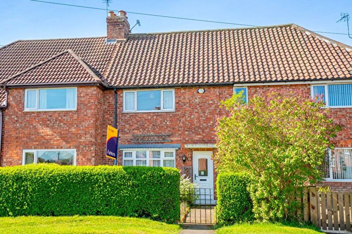 2 Bedroom Town House For Sale In Brecksfield, Skelton, York, YO30