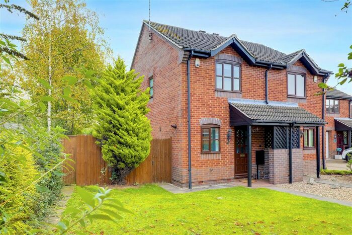 2 Bedroom End Of Terrace House To Rent In Hotspur Drive, Colwick, Nottinghamshire NG4