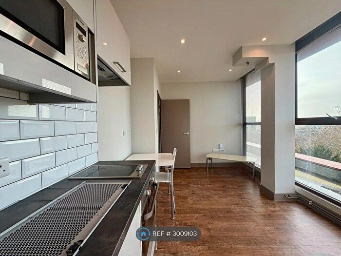 Studio To Rent In Week Street, Maidstone, ME14