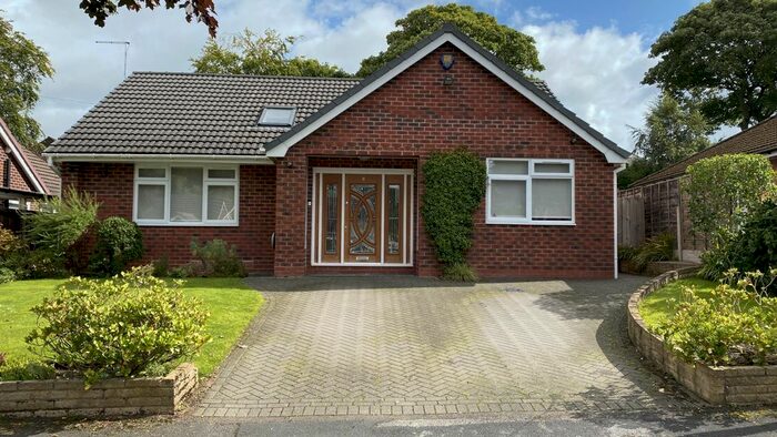 4 Bedroom Detached Bungalow To Rent In Briony Avenue, Hale, Altrincham, WA15