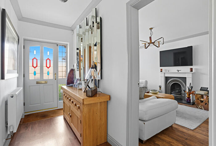 4 Bedroom Detached House For Sale In The Thatchers, Bishop's Stortford, Hertfordshire, CM23