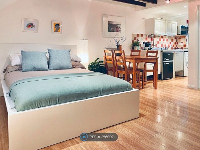 Studio To Rent In Lambolle Place, London, NW3