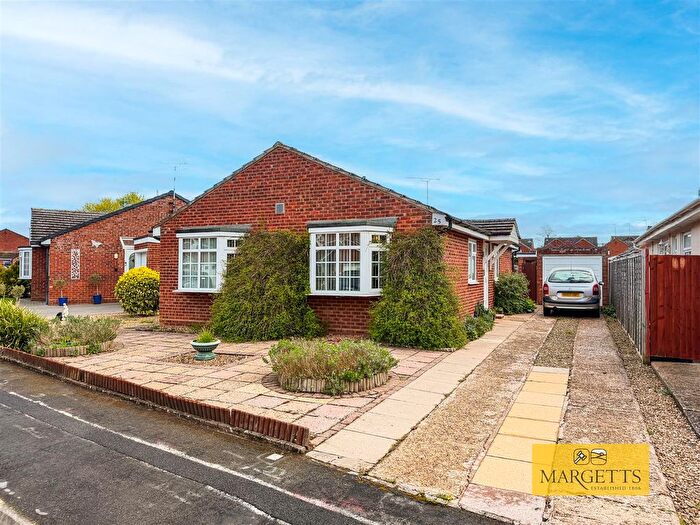 3 Bedroom Detached Bungalow For Sale In Hammerton Way, Wellesbourne, Nr Warwick, CV35