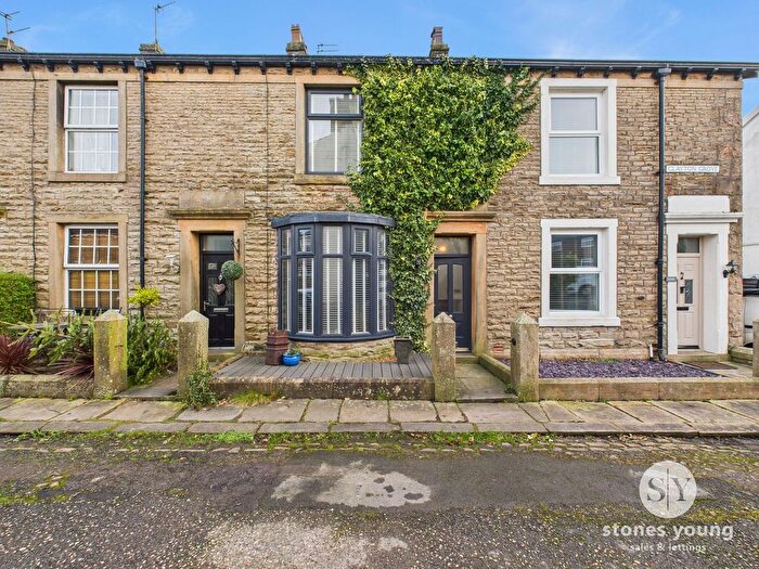 2 Bedroom Terraced House For Sale In Clayton Grove, Clayton Le Dale, BB1