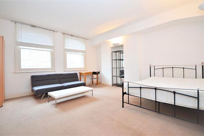 Studio To Rent In Royal College Street, Camden, NW1
