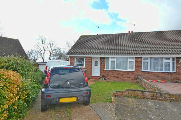 2 Bedroom Bungalow To Rent In Foredown Close, Portslade, BN41