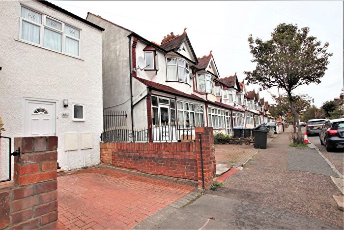2 Bedroom Terraced House To Rent In Leander Road, Thornton Heath, CR7