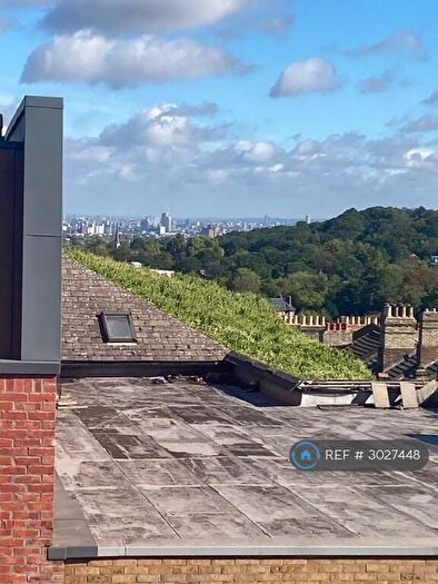 2 Bedroom Flat To Rent In Westow Hill, London, SE19