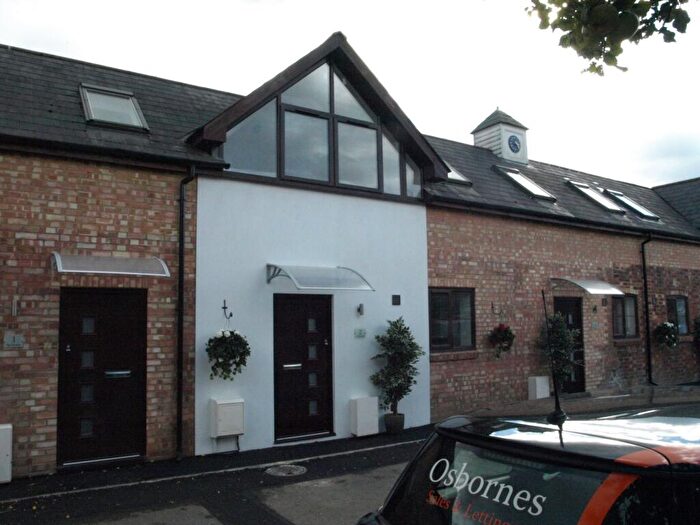 1 Bedroom House To Rent In Sherborne Road, Farnborough, GU14