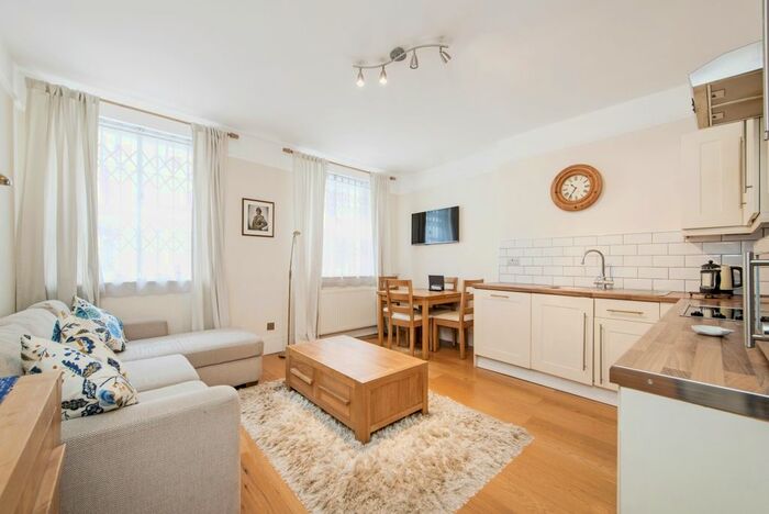 1 Bedroom Flat To Rent In Gloucester Place, London, W1U