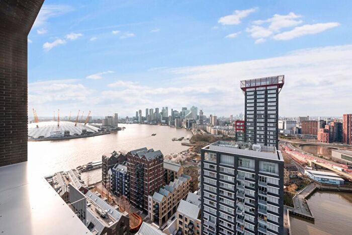 2 Bedroom Apartment For Sale In Serapis House, Goodluck Hope Walk, E14