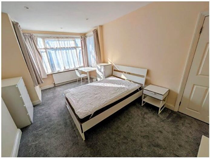 5 Bedroom Terraced House To Rent In Manor Drive, Wembley, HA9
