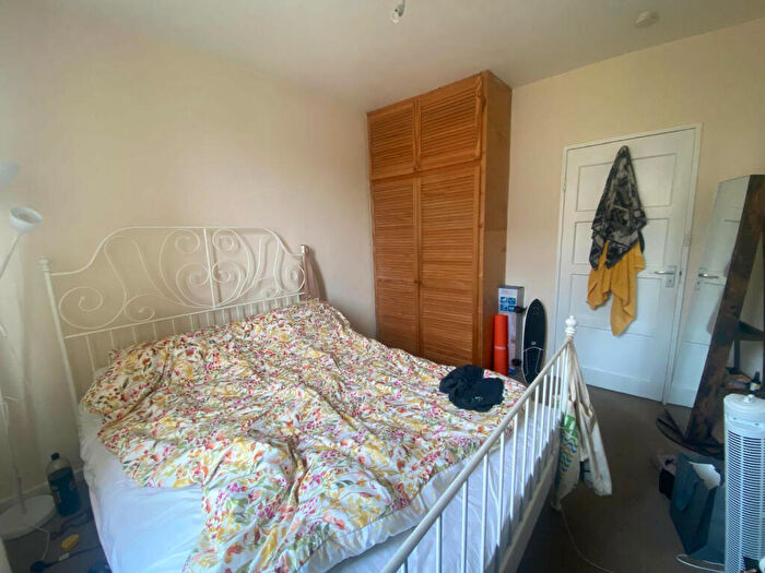 2 Bedroom Flat To Rent In Bed Flat/St. John Street, London, EC1R